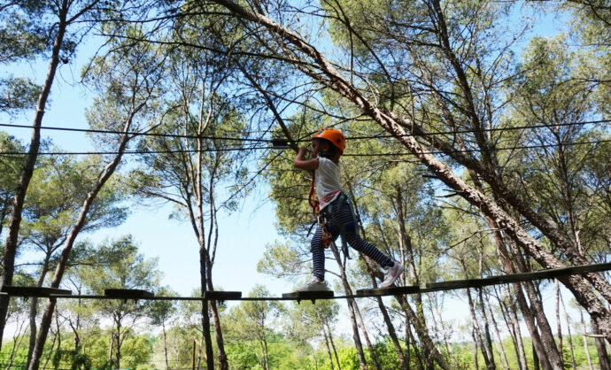 Treetop adventure courses in Provence @ Storm