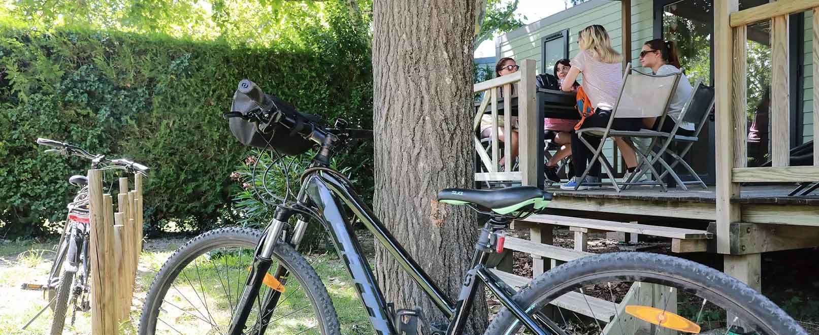 Campsite in Provence © Hocquel