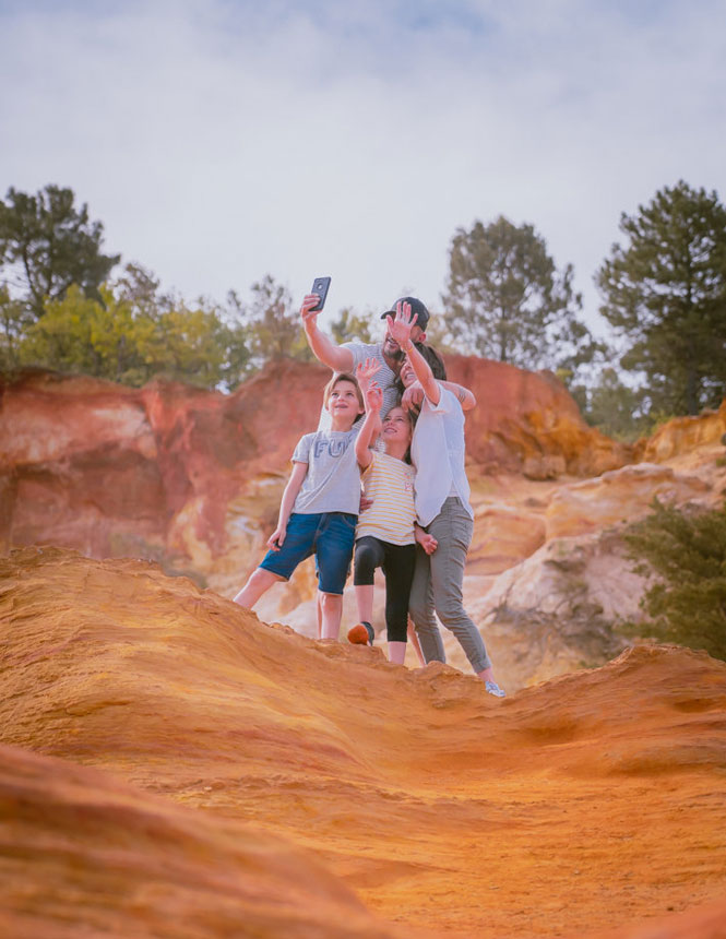 Family fun at the Colorado Provencal in Rustrel ©PLANQUE Michel