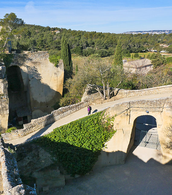 Taillades village